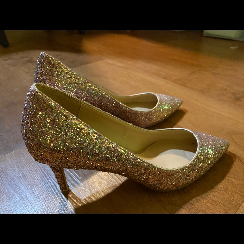 Rose gold sequin heels. Super cute. - Picture 2 of 3